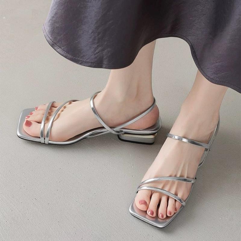 Giày nữ Sandal nữ Quai Mảnh Hở Ngón Đế Bệt, Sandal Quai Chéo Da Mềm Gót 3 Phân WD2321 15 Giày nữ Sandal nữ Quai Mảnh Hở Ngón Đế Bệt, Sandal Quai Chéo Da Mềm Gót 3 Phân WD2321